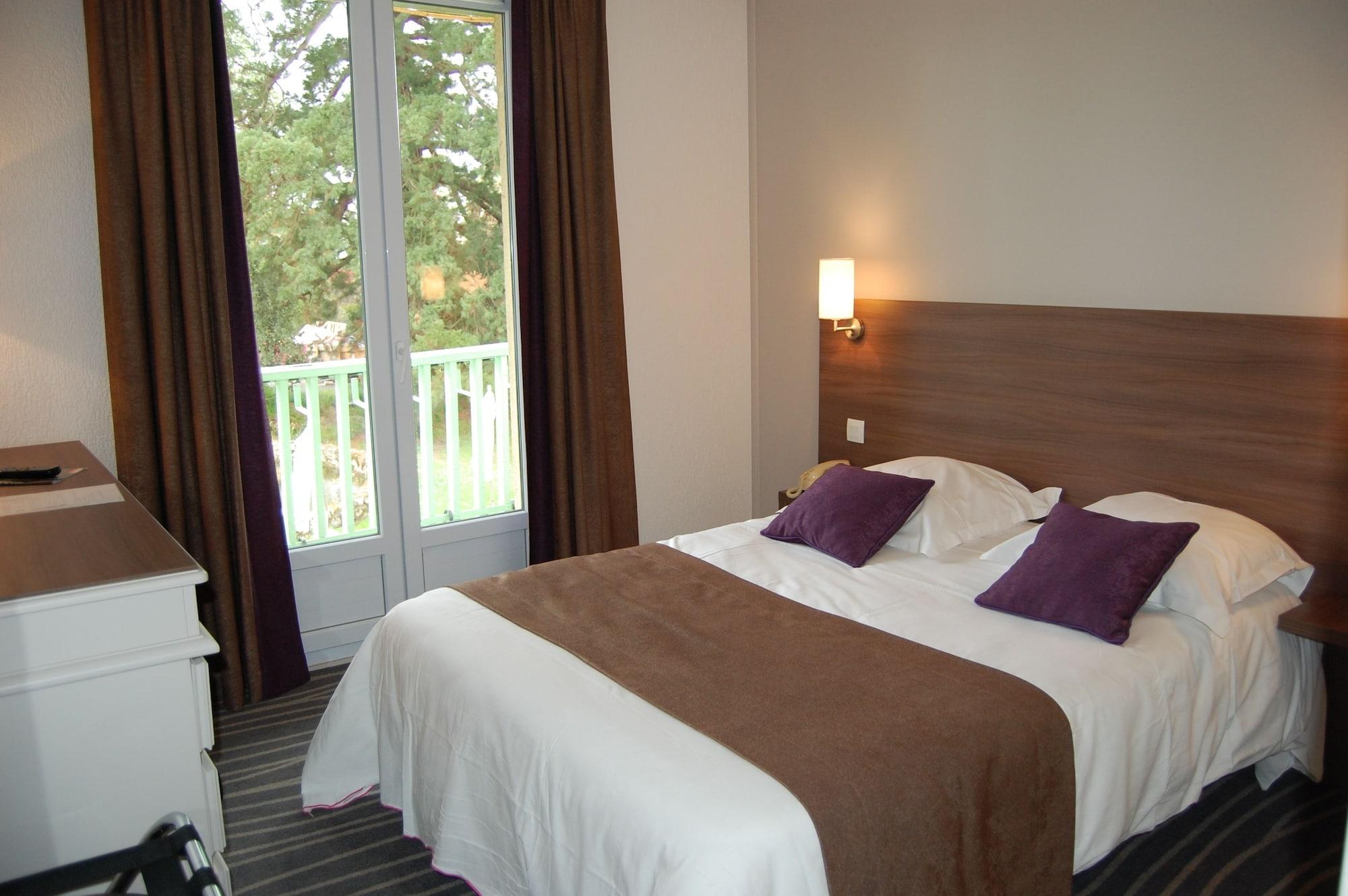 בזאס Logis Hotels- Hotel Et Restaurant Domaine De Fompeyre מראה חיצוני תמונה