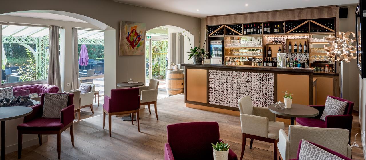 בזאס Logis Hotels- Hotel Et Restaurant Domaine De Fompeyre מראה חיצוני תמונה