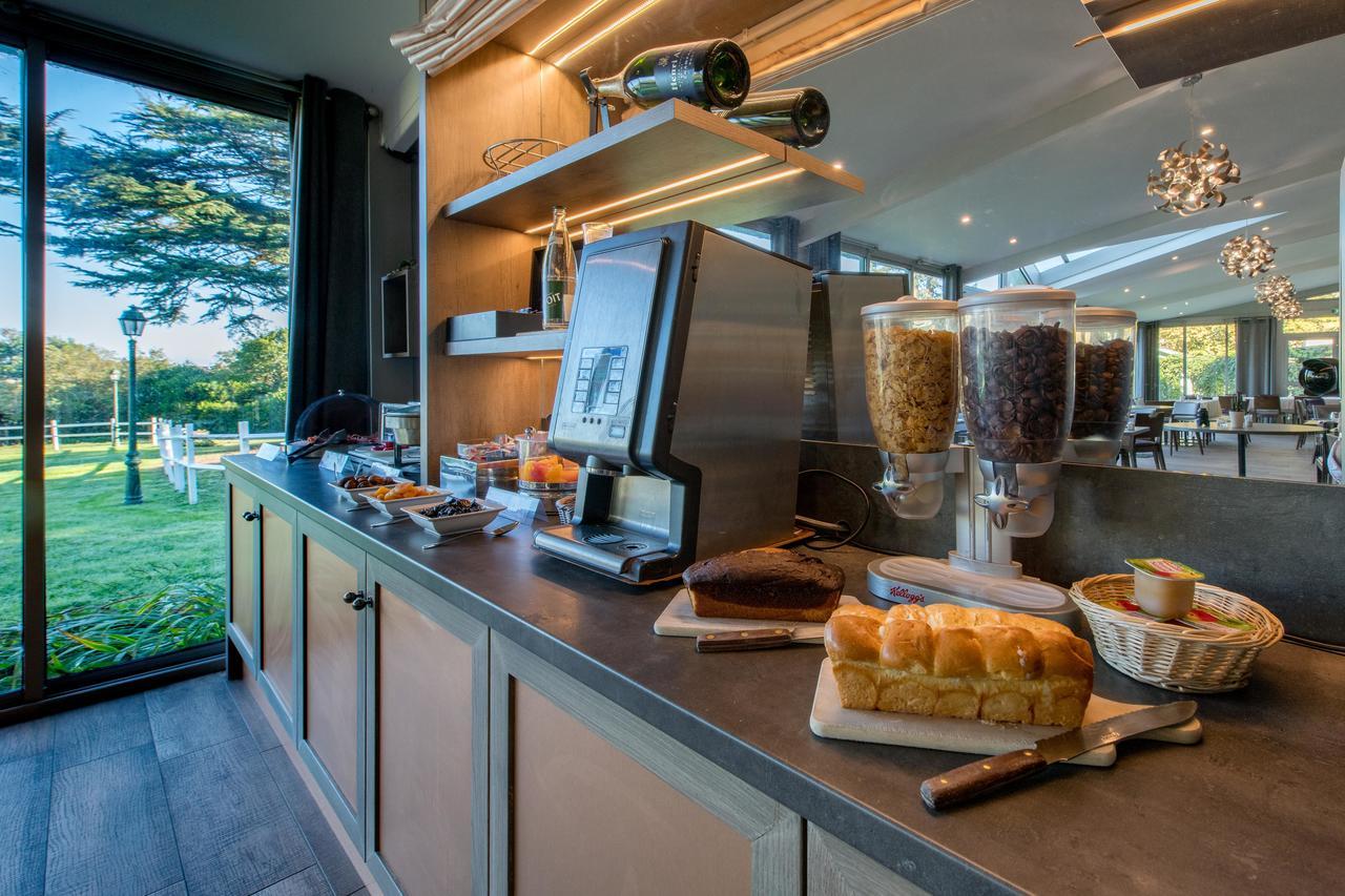 בזאס Logis Hotels- Hotel Et Restaurant Domaine De Fompeyre מראה חיצוני תמונה